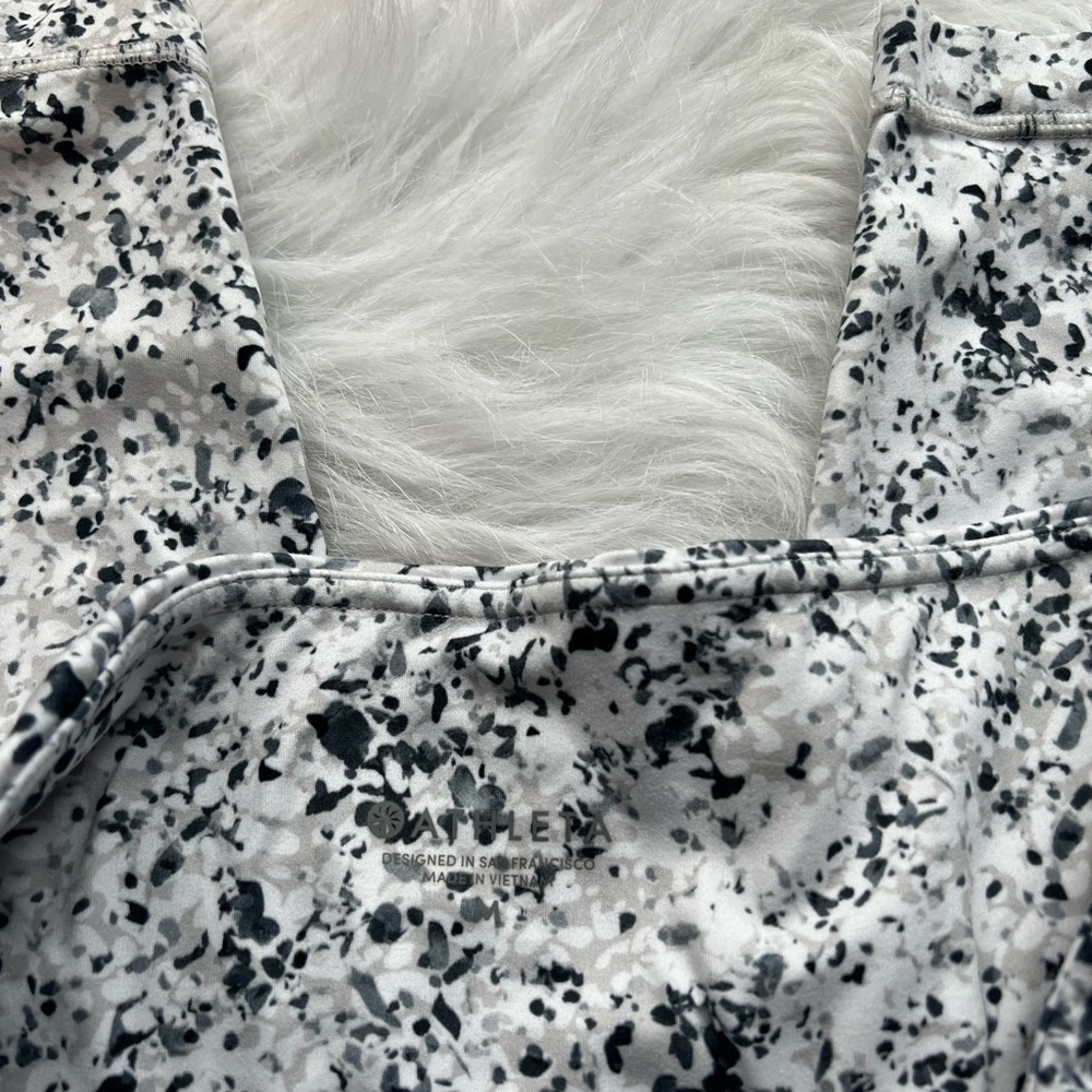 Athleta Sandstone Pattern Salutation Mesh Leggings - image 4